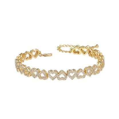 Elegante pulsera de corazón con circonitas cúbicas brillantes