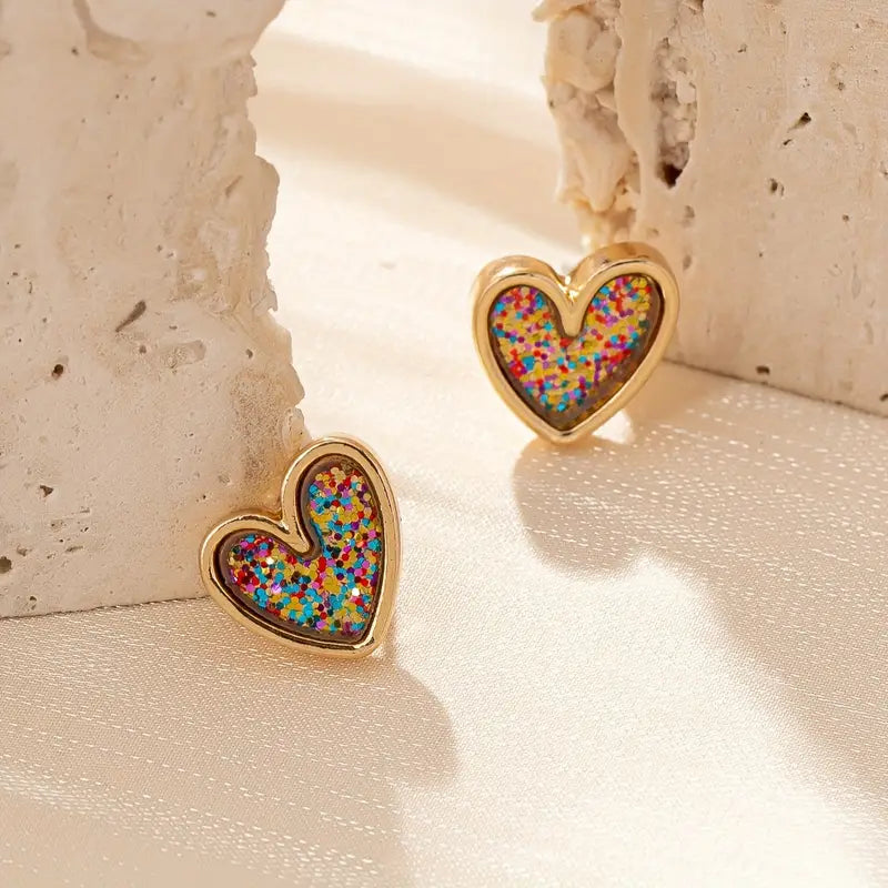 Mini pendientes delicados con forma de corazón
